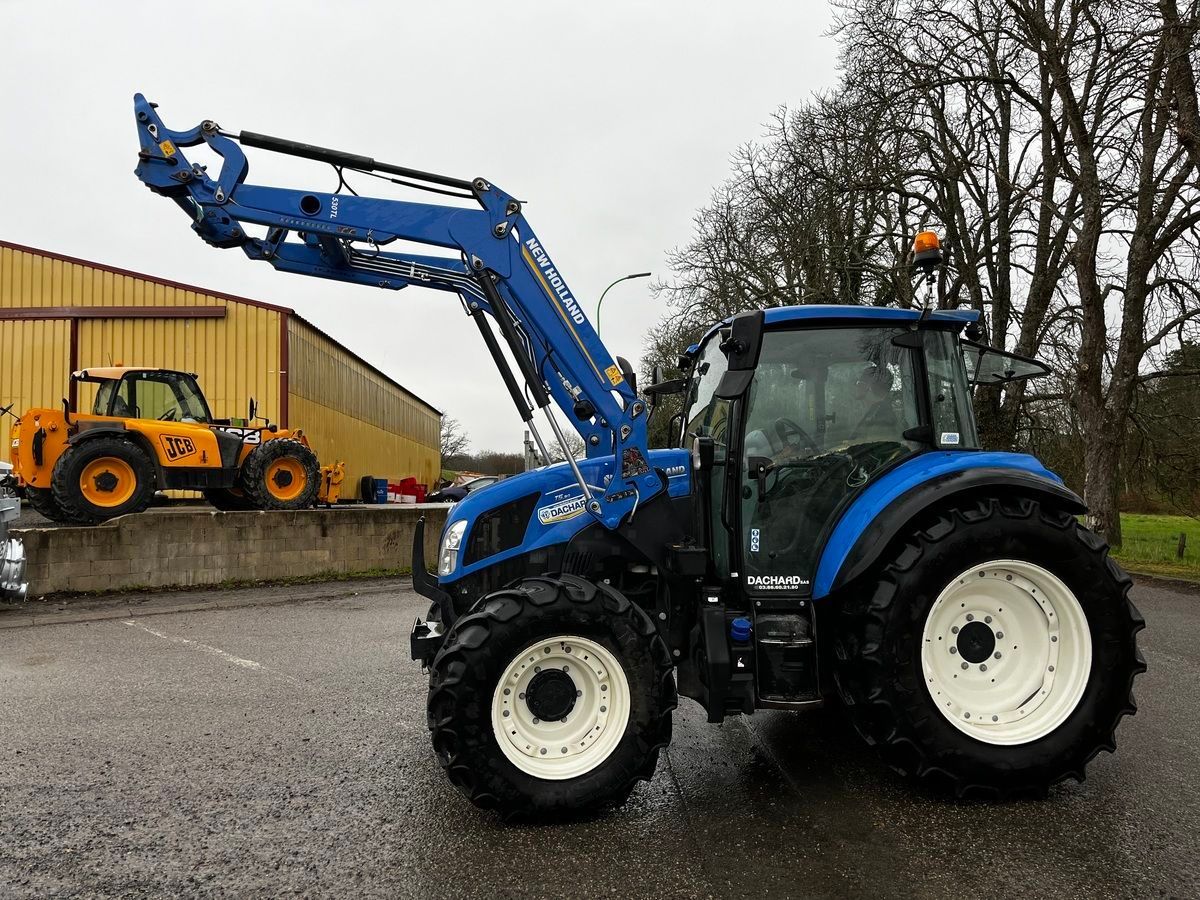 E-FARM: New Holland T5.90 - Trattore - id EQJRSY6 - 55.000 € - Anno di costruzione: 2022 - Ore: 1.450,Potenza del motore: 90,Francia