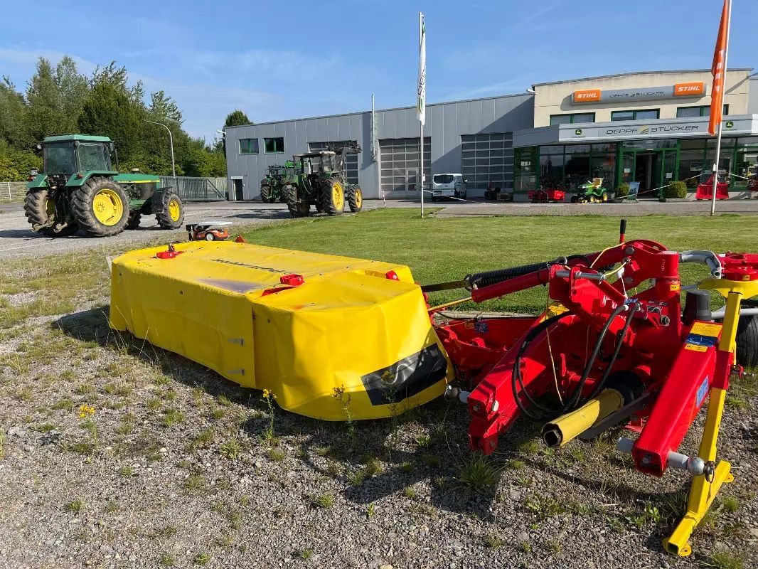 E-FARM: pöttinger novadisc 262 - Falciatrice - tosaerba - id ZAIQRPF - 8.800 € - Anno di costruzione: 2022 - Germania