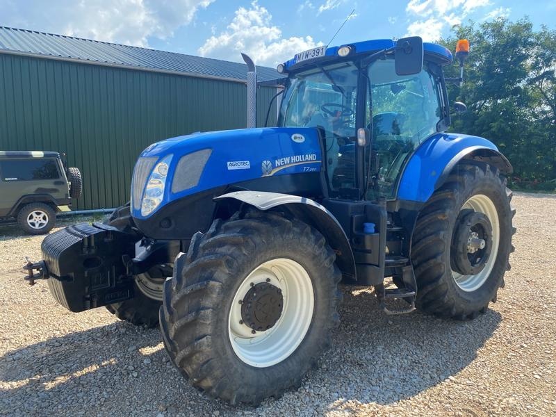 New Holland T 7.260 tractor €55,900