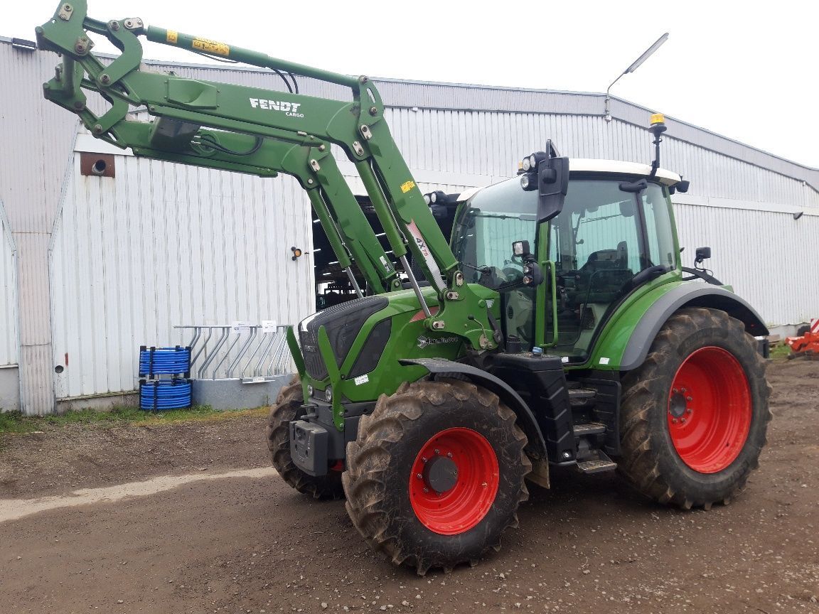 E-FARM: Fendt 310 Vario - Traktor - id ULFSZ6C - 83.000 € - Baujahr: 2019 - Abgelesene Motorstunden: 3.700,Motorleistung (PS): 100,Frankreich