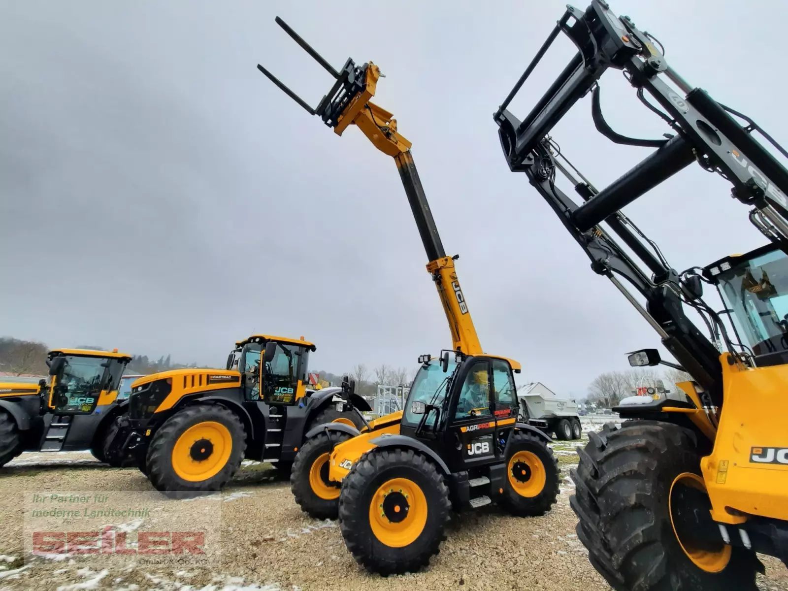 E-FARM: JCB 542-70 AGRI Pro - Teleskoplader - id GRXHTEG - 127.500 € - Baujahr: 2023 - Abgelesene Motorstunden: 400,Motorleistung (PS): 170,Deutschland