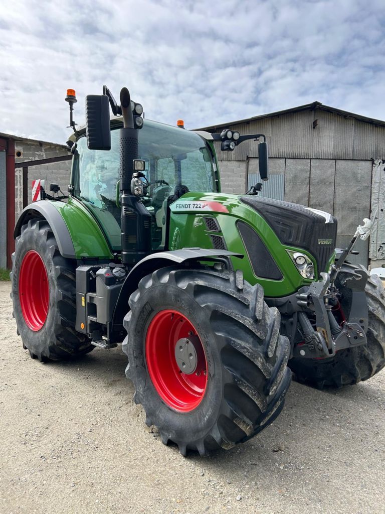 E-FARM: Fendt 722 Vario ProfiPlus - Traktor - id EALGAFF - 125 000 € - Rok produkcji: 2020 - Motogodziny: 3780,Moc silnika: 220,Francja