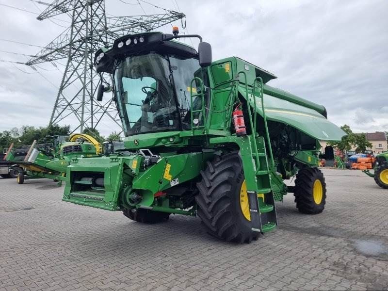 E-FARM: John Deere T 550 - Moissoneuse-batteuse - id Y2INYIN - 229 900 € - Allemagne