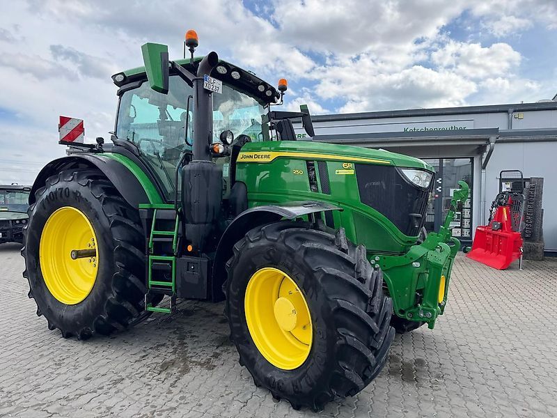 E-FARM: John Deere 6R 250 - Tractor - id JBXFZ1N - €198,300 - Year of construction: 2024 - Engine hours: 938,Engine power (HP): 301,Germany