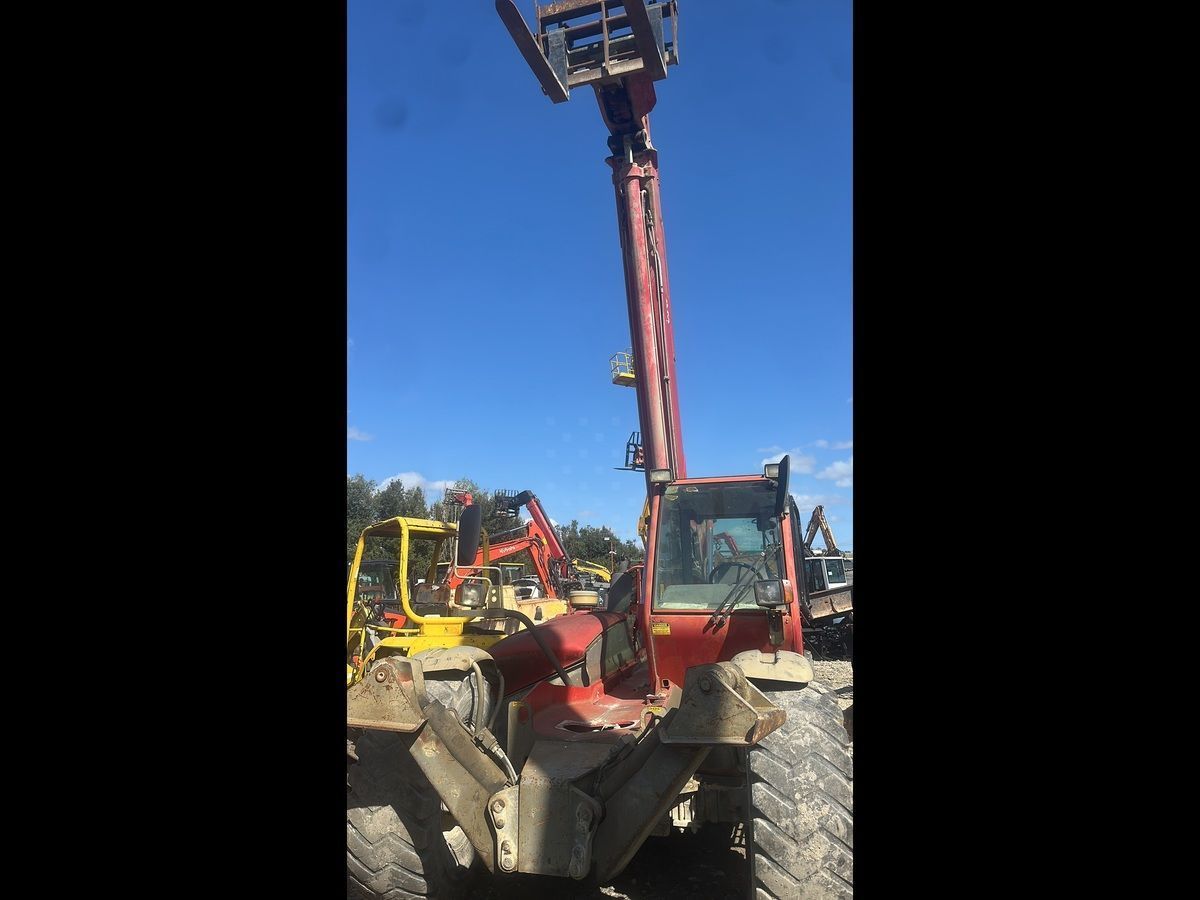 Manitou mt1233 à 22 900 € ht Manipulador telescópico 22.900 €