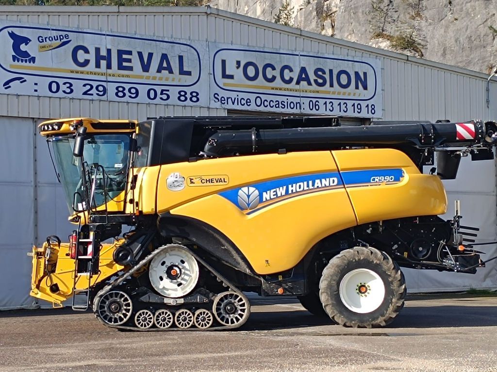 E-FARM: New Holland cr9.90 smart trax - Combine harvester - id QNBM1UV - €280,000 - Year of construction: 2015 - Engine hours: 2,300,France