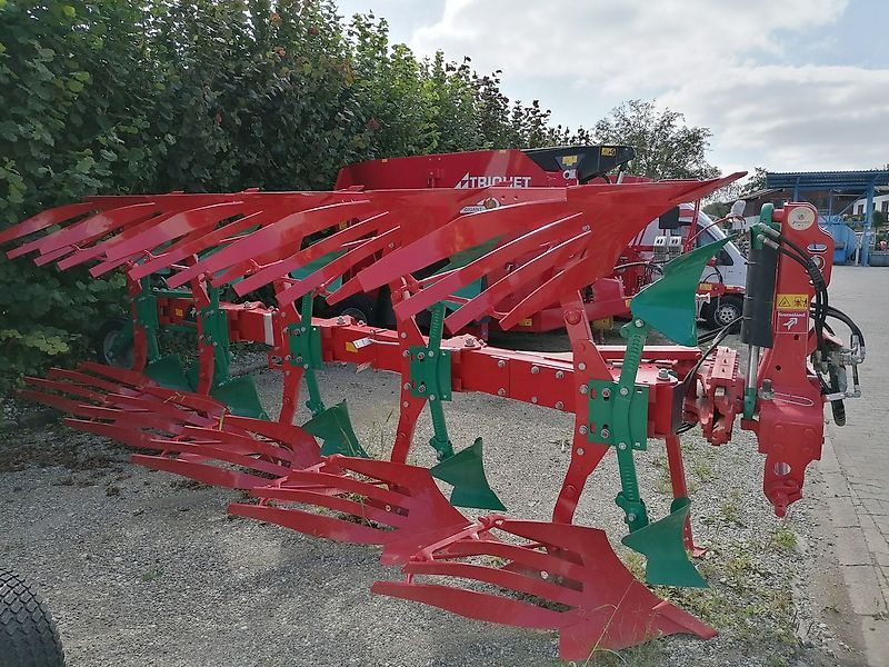 Kverneland LB 100/200 Aratro