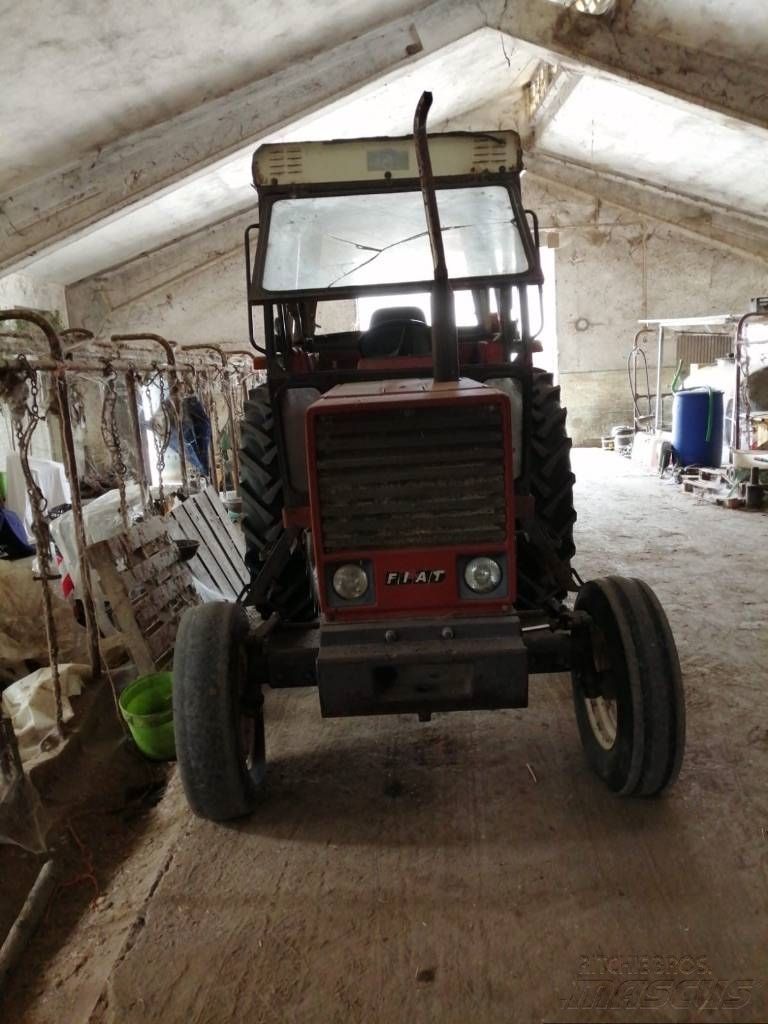 E-FARM: Fiat 680 - Tractor - id SNCT7Z2 - Año: 1981 - Horas: 8000,Potencia del motor: 68,Italia