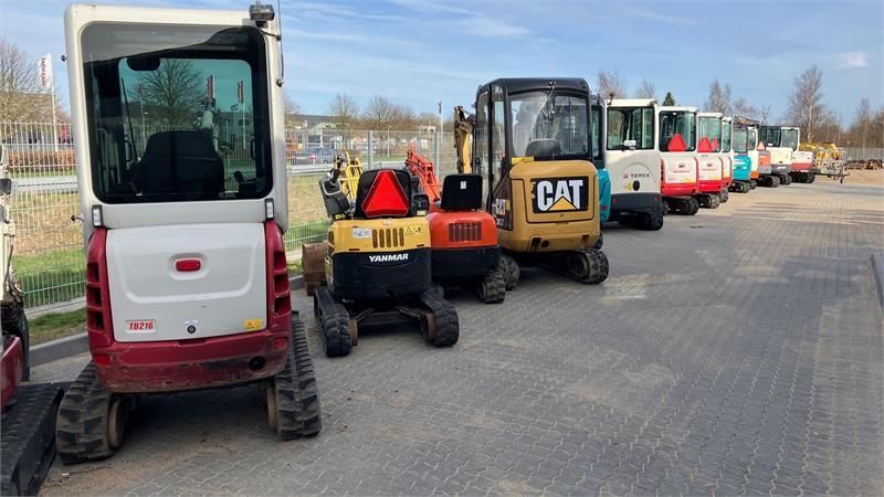 Caterpillar 301.7D Mini excavator €14,720