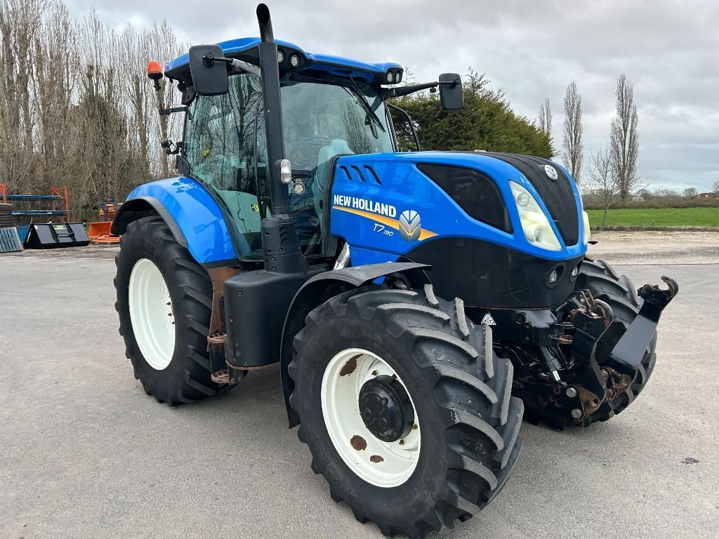 New Holland T7.170 Traktor 51 818 €