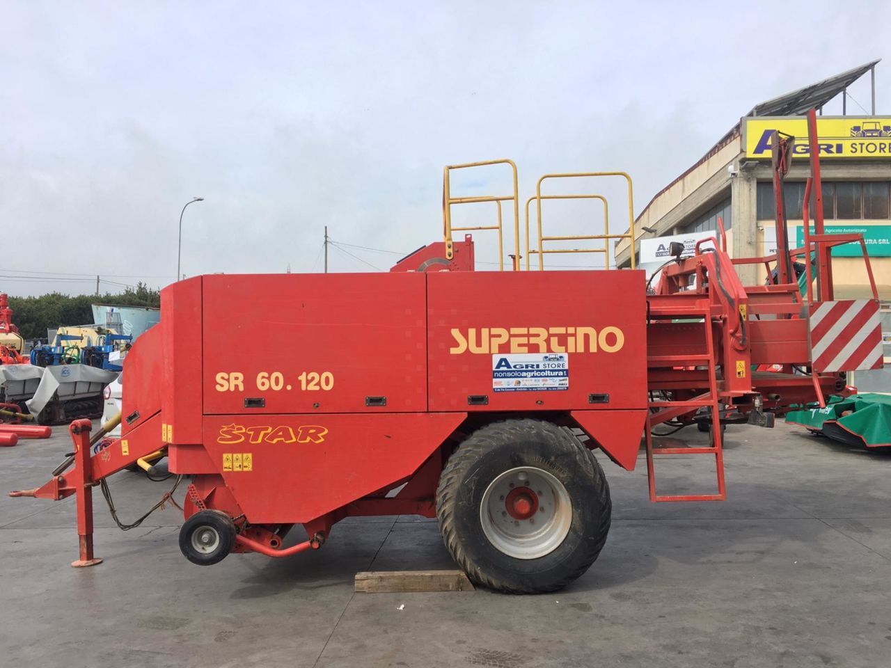 Supertino sr 60.120 Presă de balotat 18.000 EUR