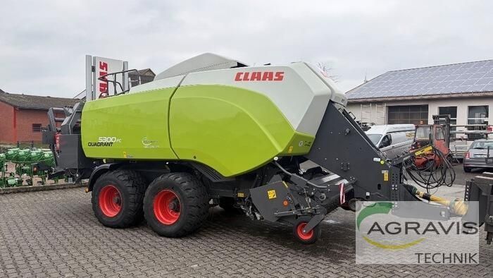 Claas Quadrant 5300 FC Presse à balles 119 000 €