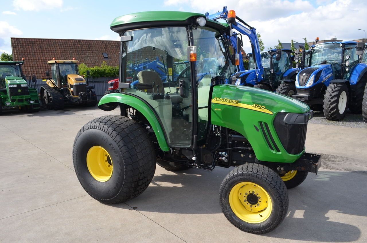 John Deere 4720 Trattore 21.000 €