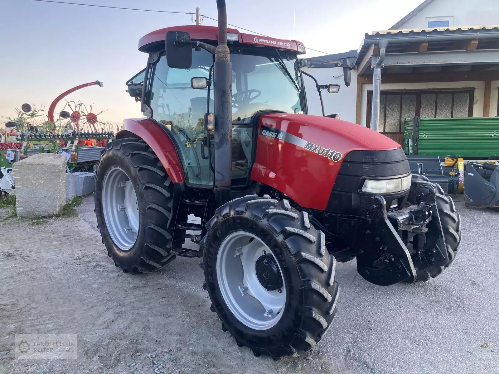 E-FARM: Case IH MXU 110 - Tractor - id BWAZXJD - €19,900 - Year of construction: 2005 - Engine hours: 10,360,Engine power (HP): 116,Austria