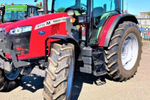 Massey Ferguson 5713M tractor 66.301 €