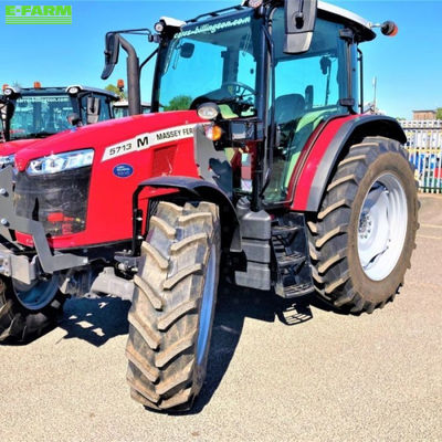 E-FARM: Massey Ferguson 5713M - Τρακτέρ - id TA76MKS - 66.301 € - Χρονία: 2023 - Μετρητής ωρών: 190,Ισχύς κινητήρα: 130,Ηνωμένο Βασίλειο