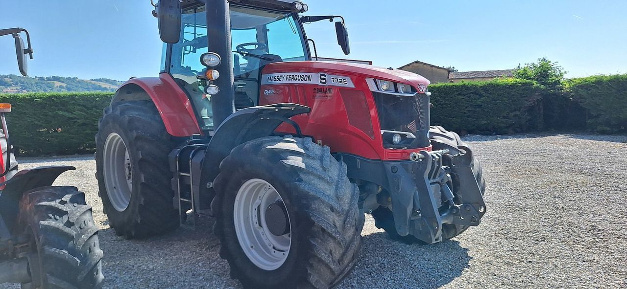 E-FARM: Massey Ferguson 7722S - Tracteur - id EJEQXEJ - 110 000 € - Année: 2018 - Lecture du nombre d'heure: 3 408,Puissance du moteur (chevaux): 220,France