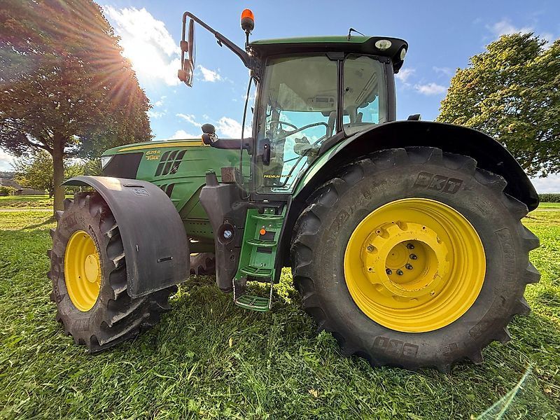 John Deere 6215 R Трактор 105 000 €