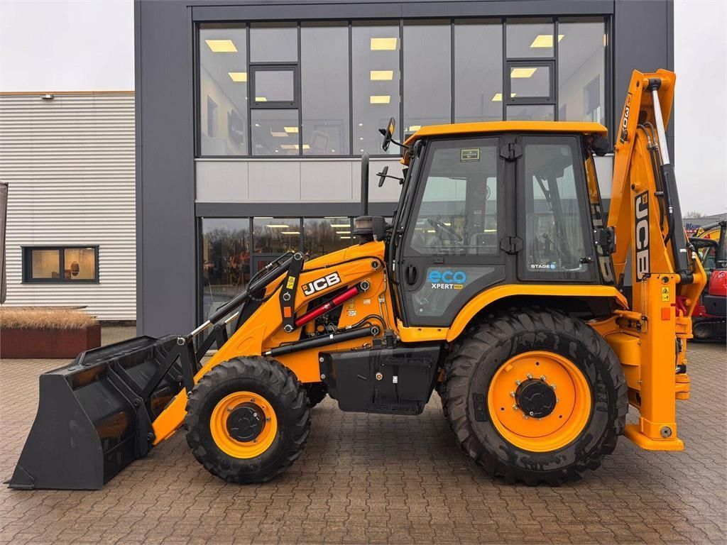 JCB 3dx plus Baggerlader 42.500 €