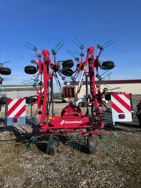 Kverneland kv 8590 Tedder €15,200
