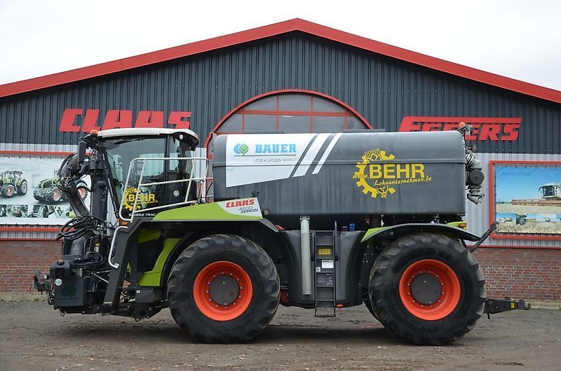 E-FARM: Claas Xerion 4200 SADDLE TRAC - Traktor - id V2FDWLD - 192.000 € - Baujahr: 2020 - Abgelesene Motorstunden: 8.030,Motorleistung (PS): 458,Deutschland