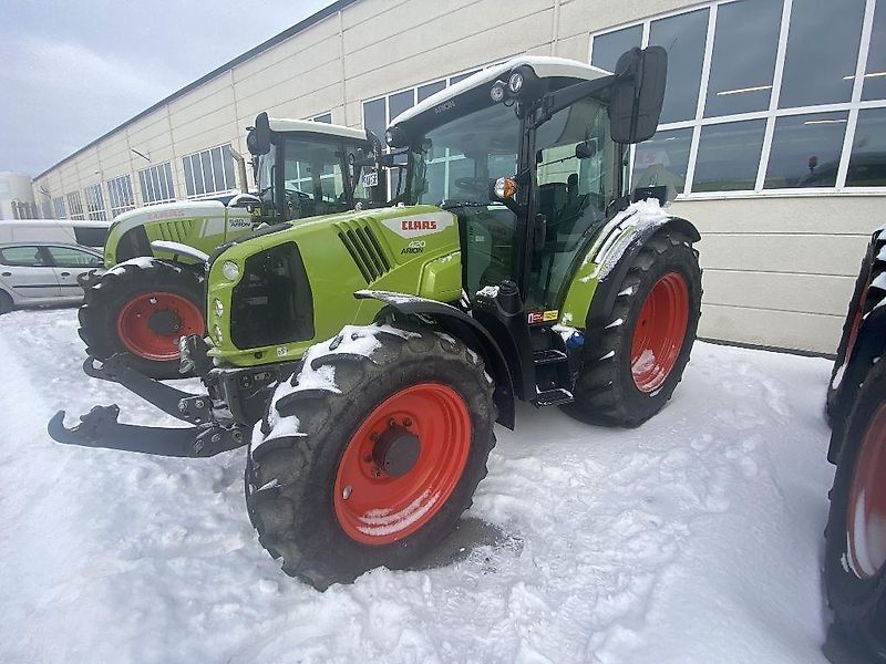Claas Arion 420 Tractor €77,901