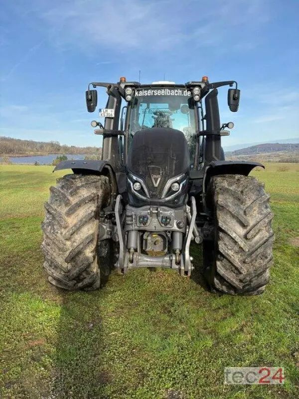 Valtra Q 305 Traktor 175.000 €