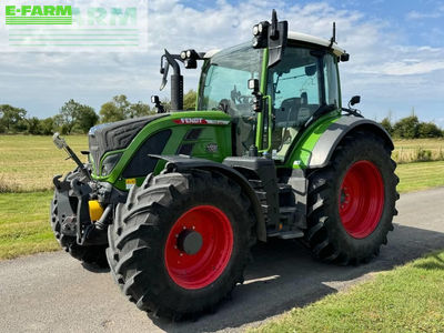 E-FARM: Fendt 516 Vario - Tracteur - id VLFVQFJ - 126 884 € - Année: 2023 - Lecture du nombre d'heure: 730,Puissance du moteur (chevaux): 160,Royaume-Uni