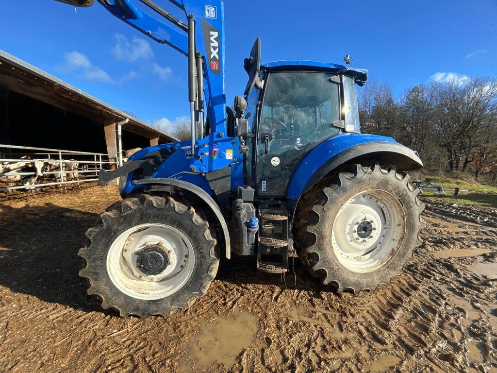 E-FARM: New Holland T5.100 EC - Tractor - id 9L7WD6X - €63,000 - Year of construction: 2023 - Engine hours: 1,700,Engine power (HP): 100,France