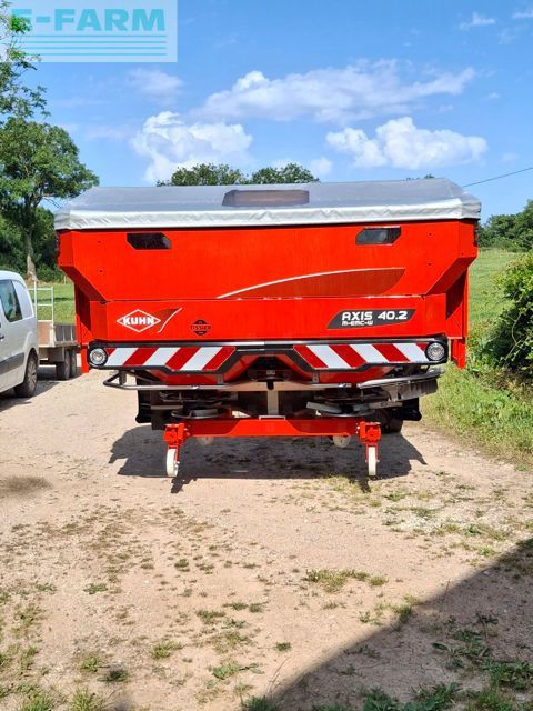 Kuhn axis 40.2 w m emc Distribuitor de îngrășăminte 11.000 EUR
