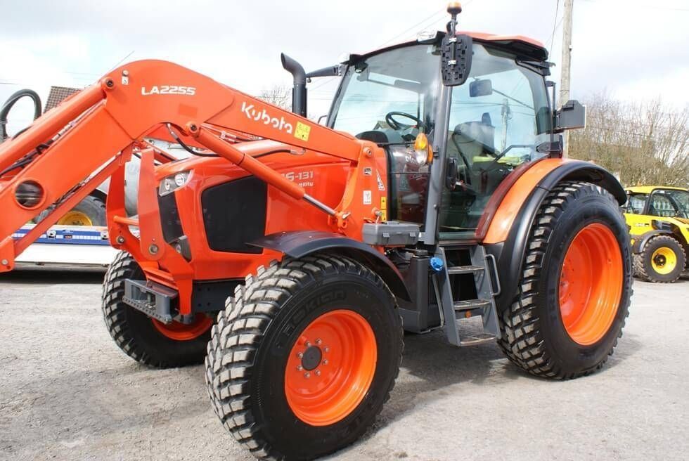 Kubota M 6-131 Traktor 50 259 €