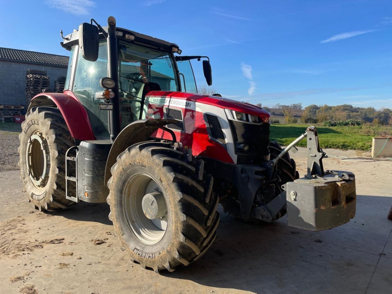 Massey Ferguson 7S.180 Efficient Tractor 95.000 EUR