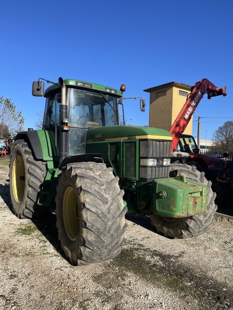 E-FARM: John Deere 7710 - Tracteur - id GRIXPLL - Année: 1999 - Puissance du moteur (chevaux): 160,Italie