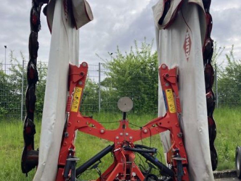 E-FARM: Kuhn GMD 8730 FF - Faucheuse - id XZ9VNSX - 13 900 € - Année: 2015 - Allemagne