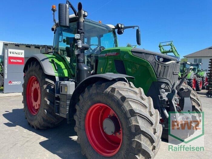 Fendt 728 Vario Traktor 213 500 EUR