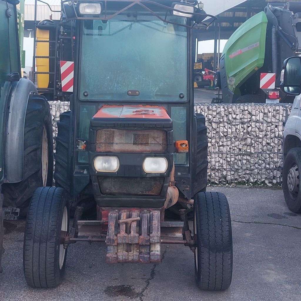New Holland 60-86 Tractor
