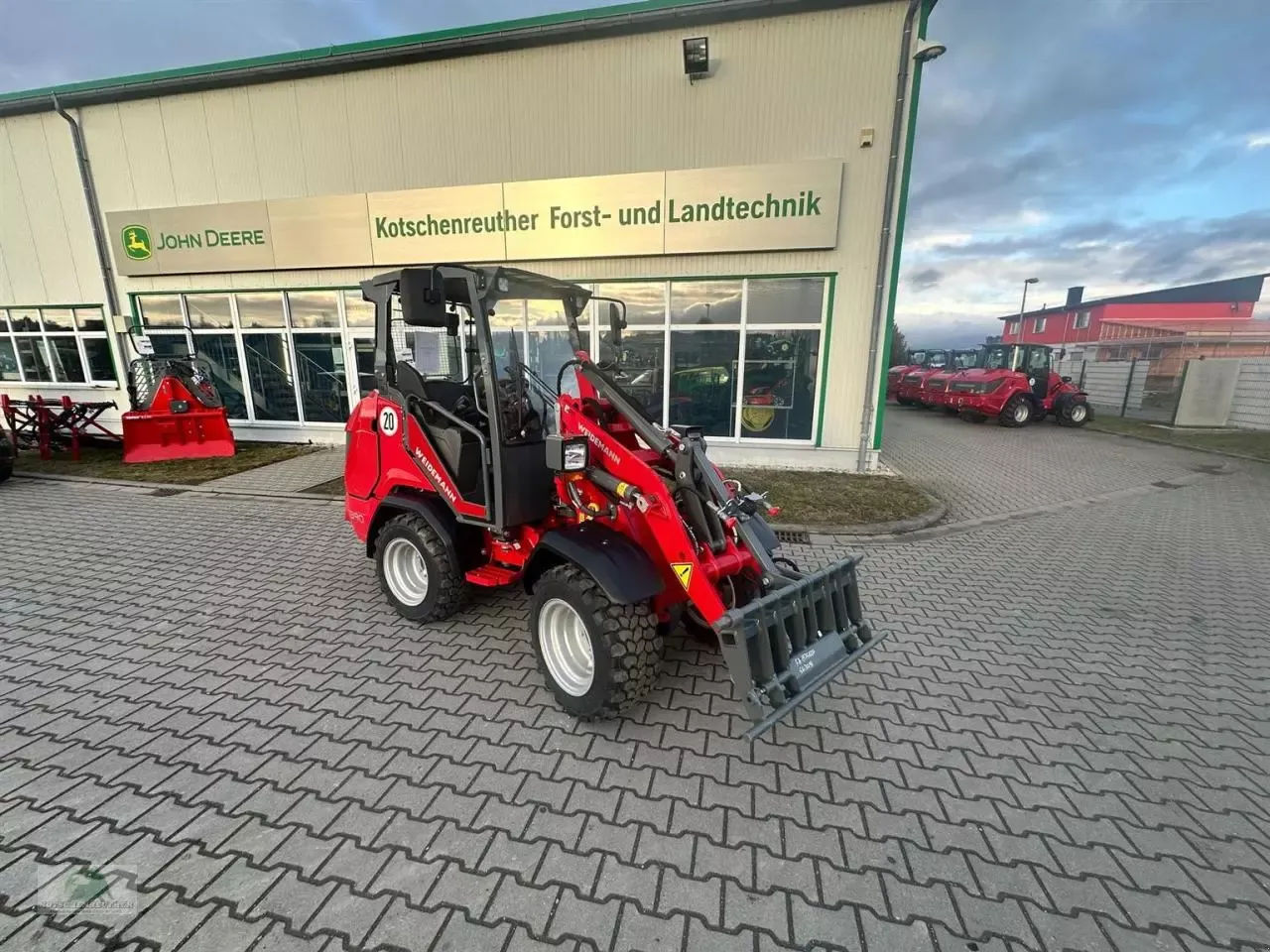 E-FARM: Weidemann 1390 - šarnyrinis krautuvas - id ZSFNMBF - 45 900 € - Gamybos metai: 2023 - Variklio darbo valandos: 2 023,Variklio galia (AG): 45,Vokietija