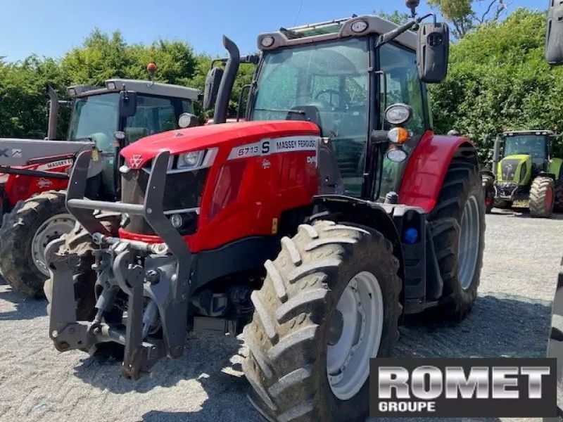 E-FARM: Massey Ferguson 6713 - Tractor - id GWTMH2L - €85,075 - Year of construction: 2022 - Engine hours: 2,000,Engine power (HP): 130,France