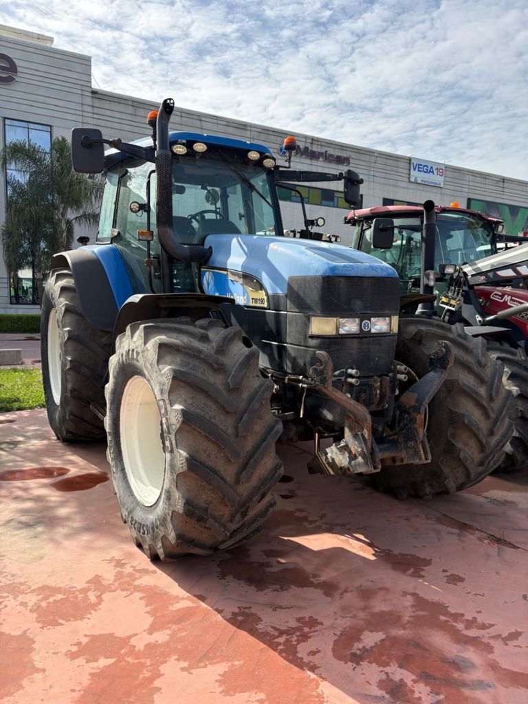 New Holland TM 190 Traktorius 26 000 €