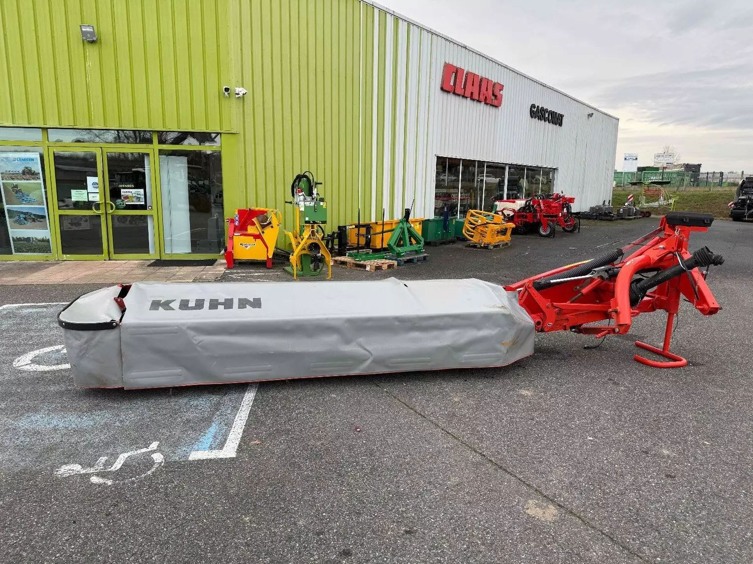 Kuhn GMD 355 FF Segadora 10.000 €