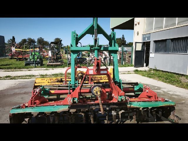 Kverneland ngm101 Power harrow €9,500