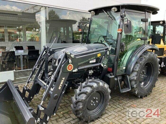 E-FARM: Branson 5025 black - Traktor - id LY7CG1Q - 31 900 € - Hodiny motoru: 15 - Výkon motoru (HP): 50,Německo