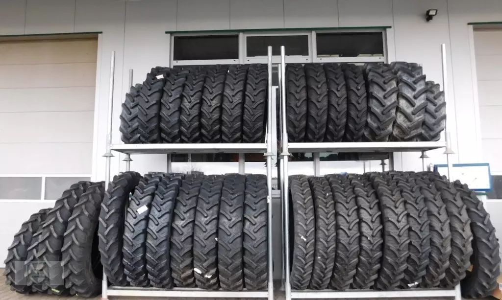 E-FARM: Kleber 270/95r32 + 270/95r48 + 300/95r46 - Ruedas y orugas - id Z9VFLYH - Alemania