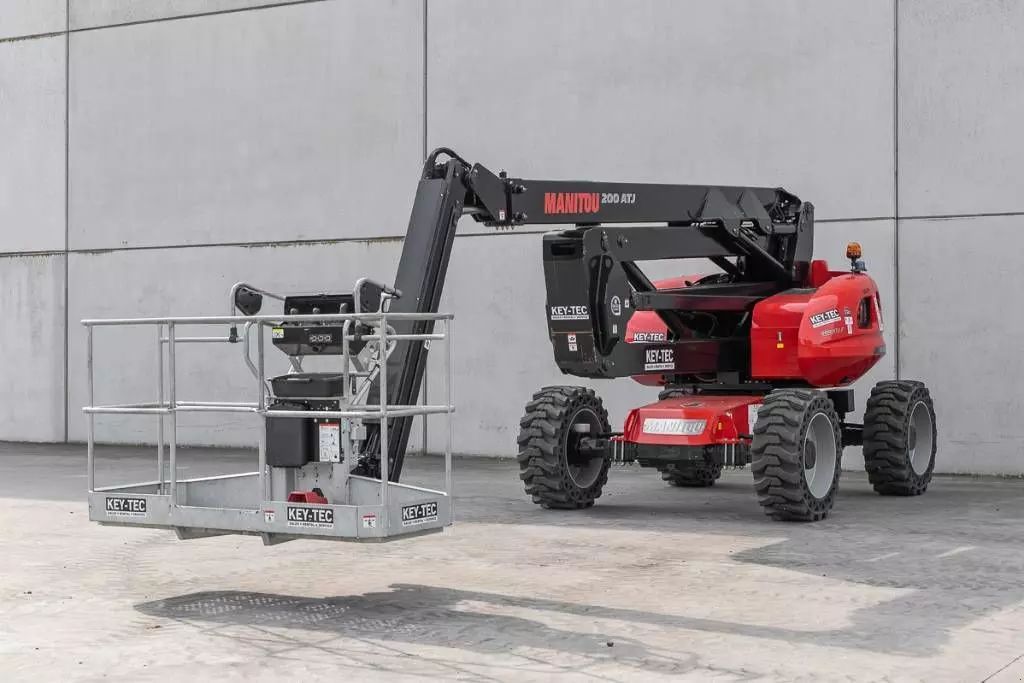 Manitou 200 atj Self propelled platform €75,000