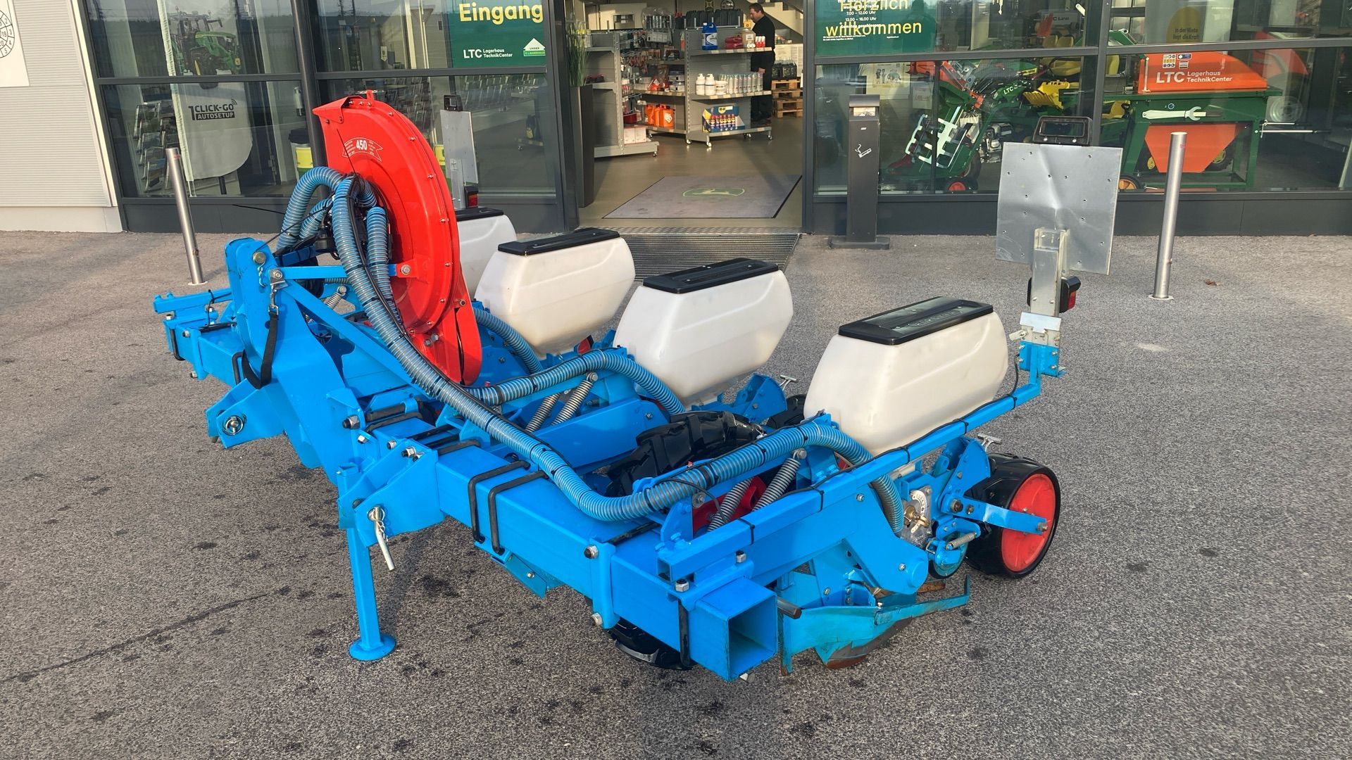 E-FARM: Monosem 4 Reihen - Einzelkornsämaschine - id 6KPLXEU - 11.062 € - Baujahr: 2021 - Österreich