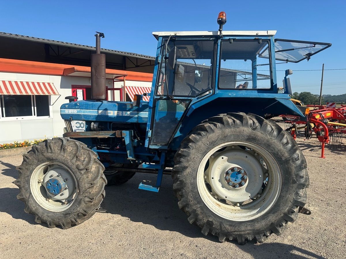 Ford 6610 avec chargeur Tracteur