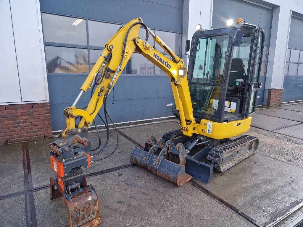 KOMATSU pc 16 r-3hs Mini excavator €25,500