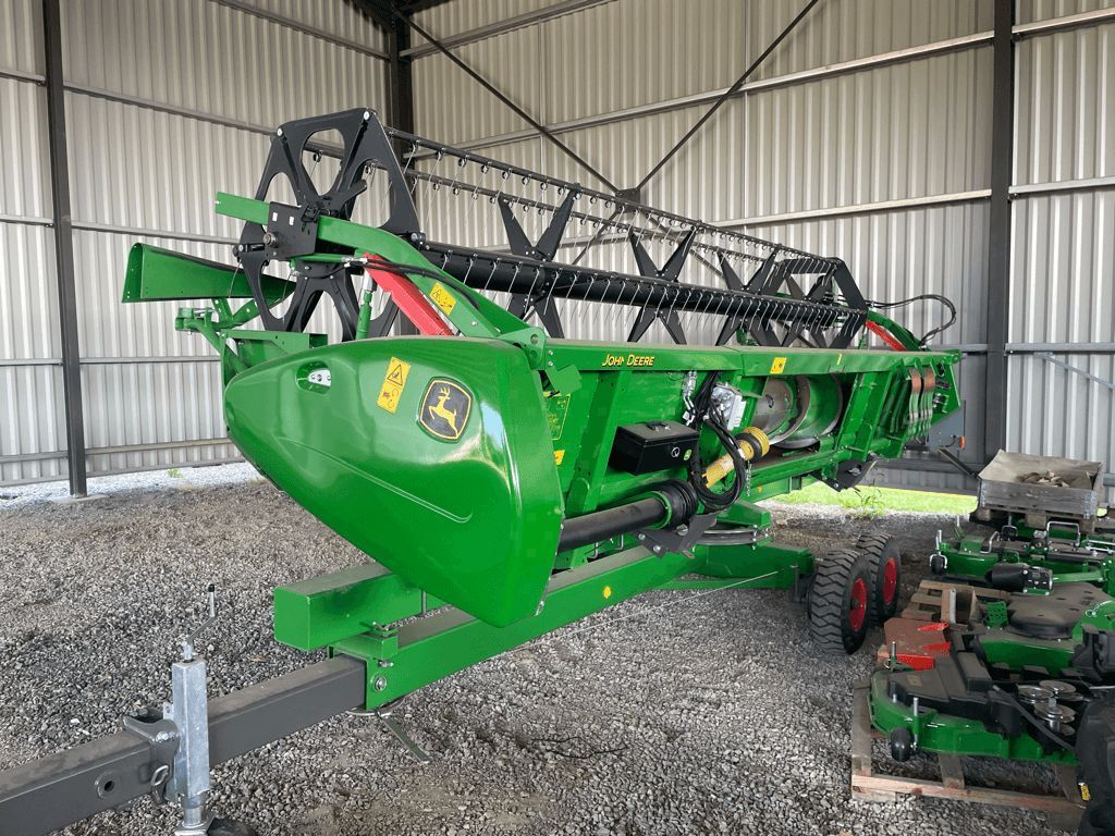 E-FARM: John Deere 620R - Header - id FVAHHLJ - €34,000 - France
