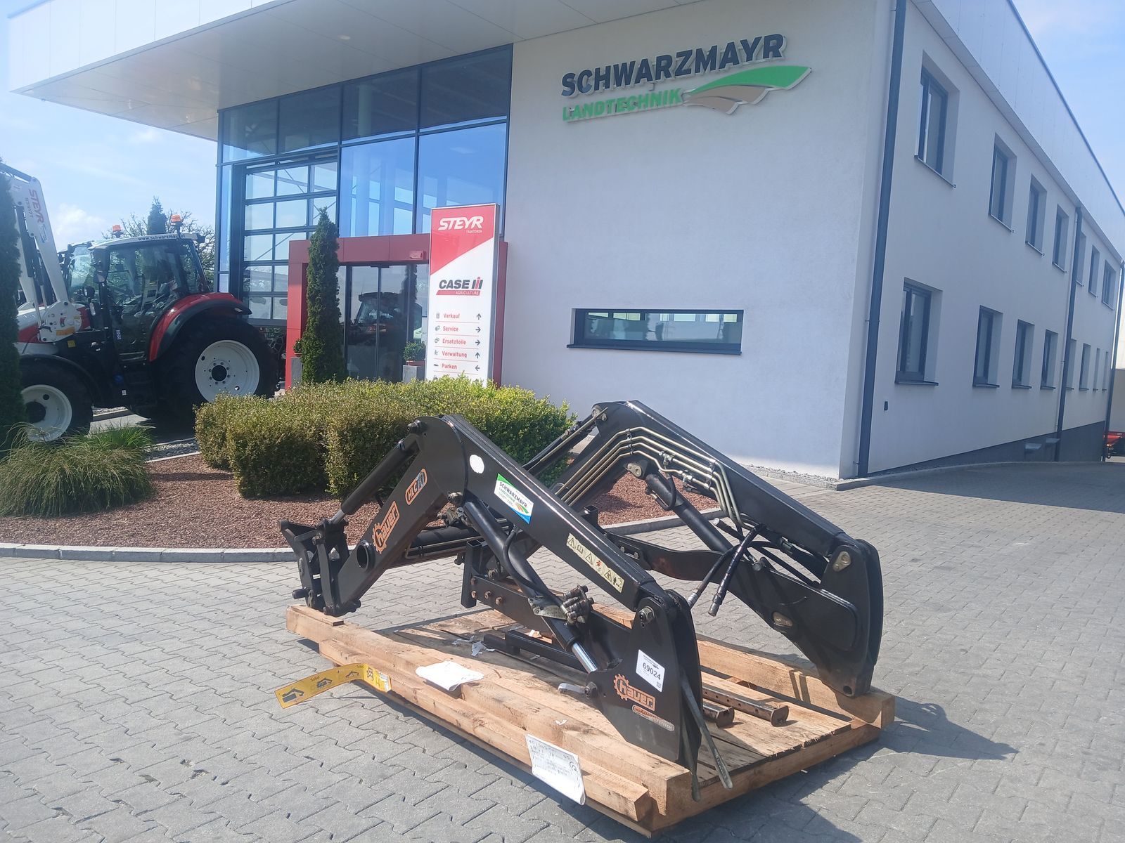 E-FARM: hauer hlc 70 schwinge oberrahmen - Anbaugerät - id KW8XLKZ - 3.257 € - Baujahr: 2002 - Österreich