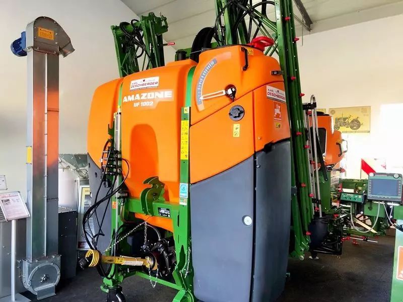 E-FARM: Amazone uf 1002 feldspritze - Pflanzenschutzspritze - id 5MHL6X5 - Baujahr: 2024 - Österreich